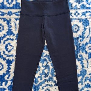 Lululemon 21’ Black Crop